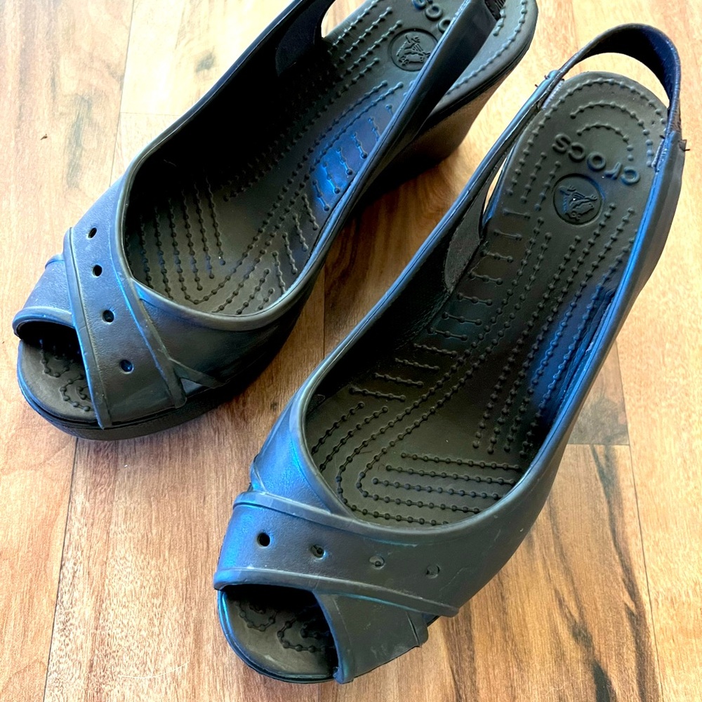 CROCS Wedge Platform - Picture 2 of 4